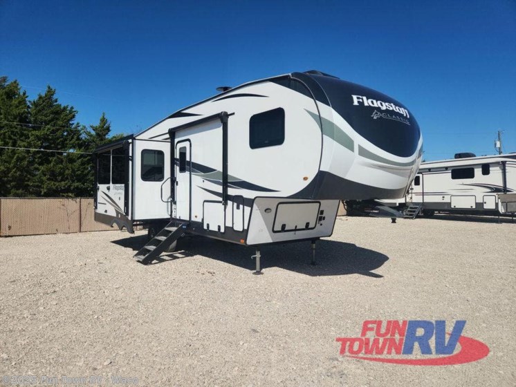 Email now about this 2023 Forest River Flagstaff Super Lite 528lKRL! Used 2023 Forest River Flagstaff Super Lite 528lKRL available in Hewitt, Texas