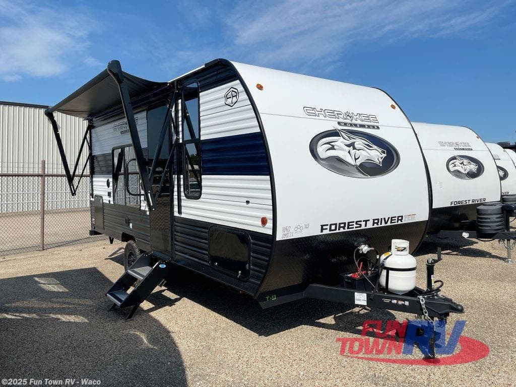 Email now about this 2026 Forest River Cherokee Wolf Pup 16FQW! New 2026 Forest River Cherokee Wolf Pup 16FQW available in Hewitt, Texas