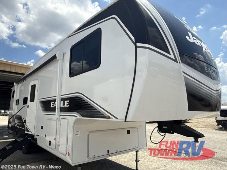 Email now about this 2025 Jayco Eagle HT 29DDB! Used 2025 Jayco Eagle HT 29DDB available in Hewitt, Texas