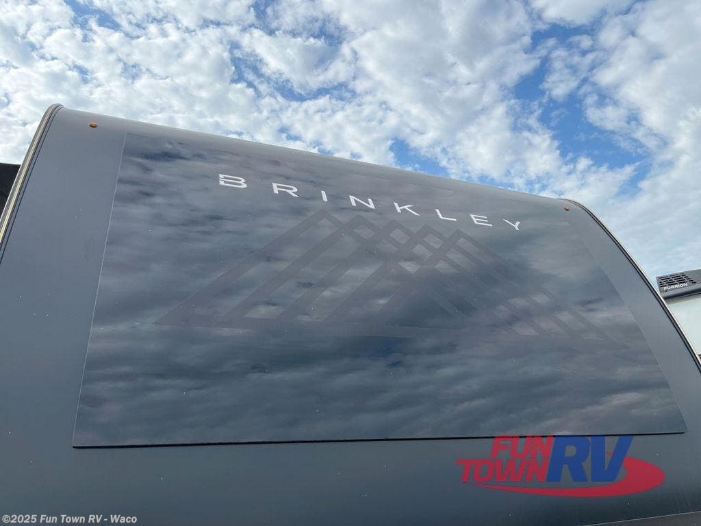 Contact us now about this 2026 Brinkley RV Model I 235! 2026 Model I 235 by Brinkley RV from Fun Town RV - Waco in Hewitt, Texas