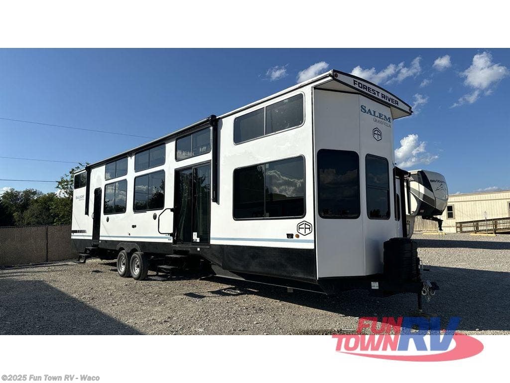 Email now about this 2025 Forest River Salem Grand Villa 42VIEW! New 2025 Forest River Salem Grand Villa 42VIEW available in Hewitt, Texas