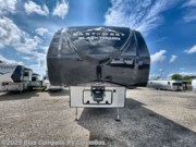 Used 2024 East to West Blackthorn Half-Ton 27BH-OK available in Delaware, Ohio