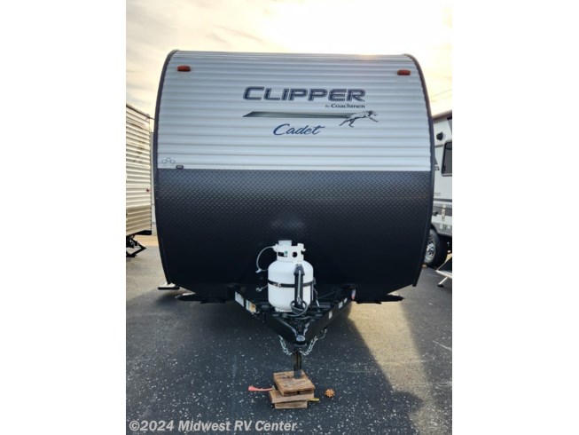 2020 Coachmen Clipper 17CBH - Used Travel Trailer For Sale by Midwest RV Center in St Louis, Missouri
