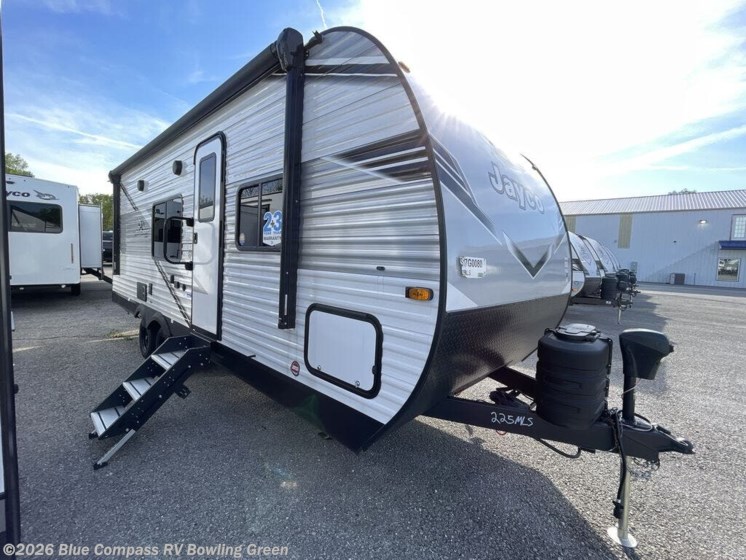 Email now about this 2025 Jayco Jay Flight SLX 225MLS! New 2025 Jayco Jay Flight SLX 225MLS available in Bowling Green, Kentucky