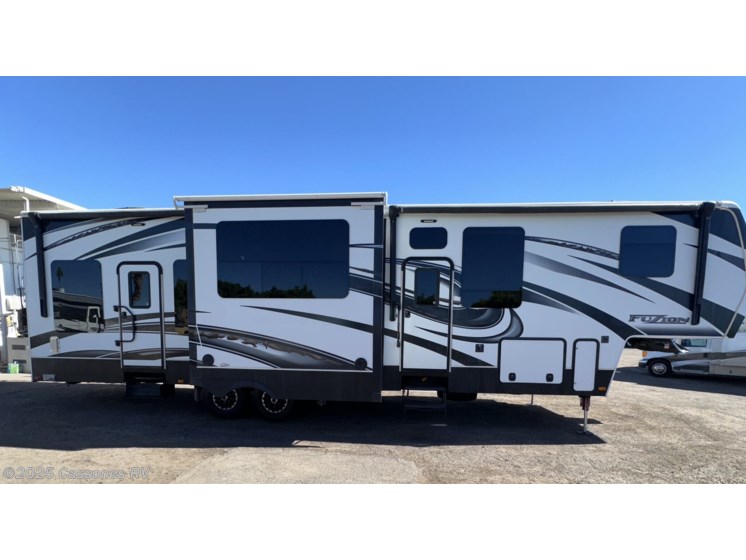 Email now about this 2014 Keystone Fuzion M-371! Used 2014 Keystone Fuzion M-371 available in Mesa, Arizona
