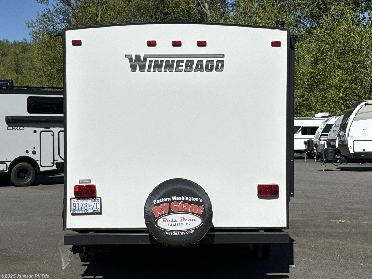 Contact us now about this 2015 Winnebago Minnie 2101DS! 2015 Minnie 2101DS by Winnebago from Johnson RV Fife in Fife, Washington