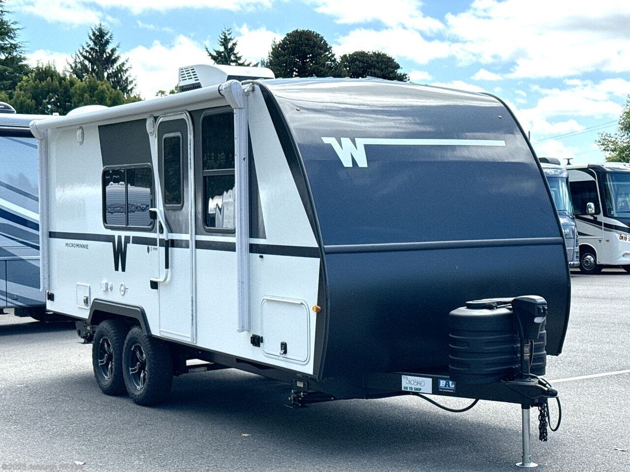 Email now about this 2026 Winnebago Micro Minnie 2108DS! New 2026 Winnebago Micro Minnie 2108DS available in Fife, Washington