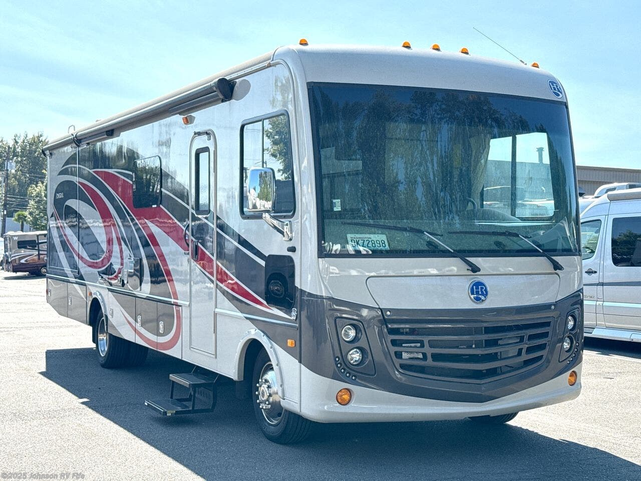 Email now about this 2018 Holiday Rambler Admiral XE 31A! Used 2018 Holiday Rambler Admiral XE 31A available in Fife, Washington