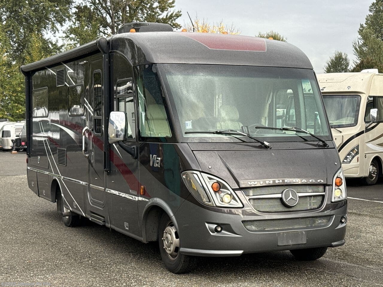 Email now about this 2017 Winnebago Via 25T! Used 2017 Winnebago Via 25T available in Fife, Washington