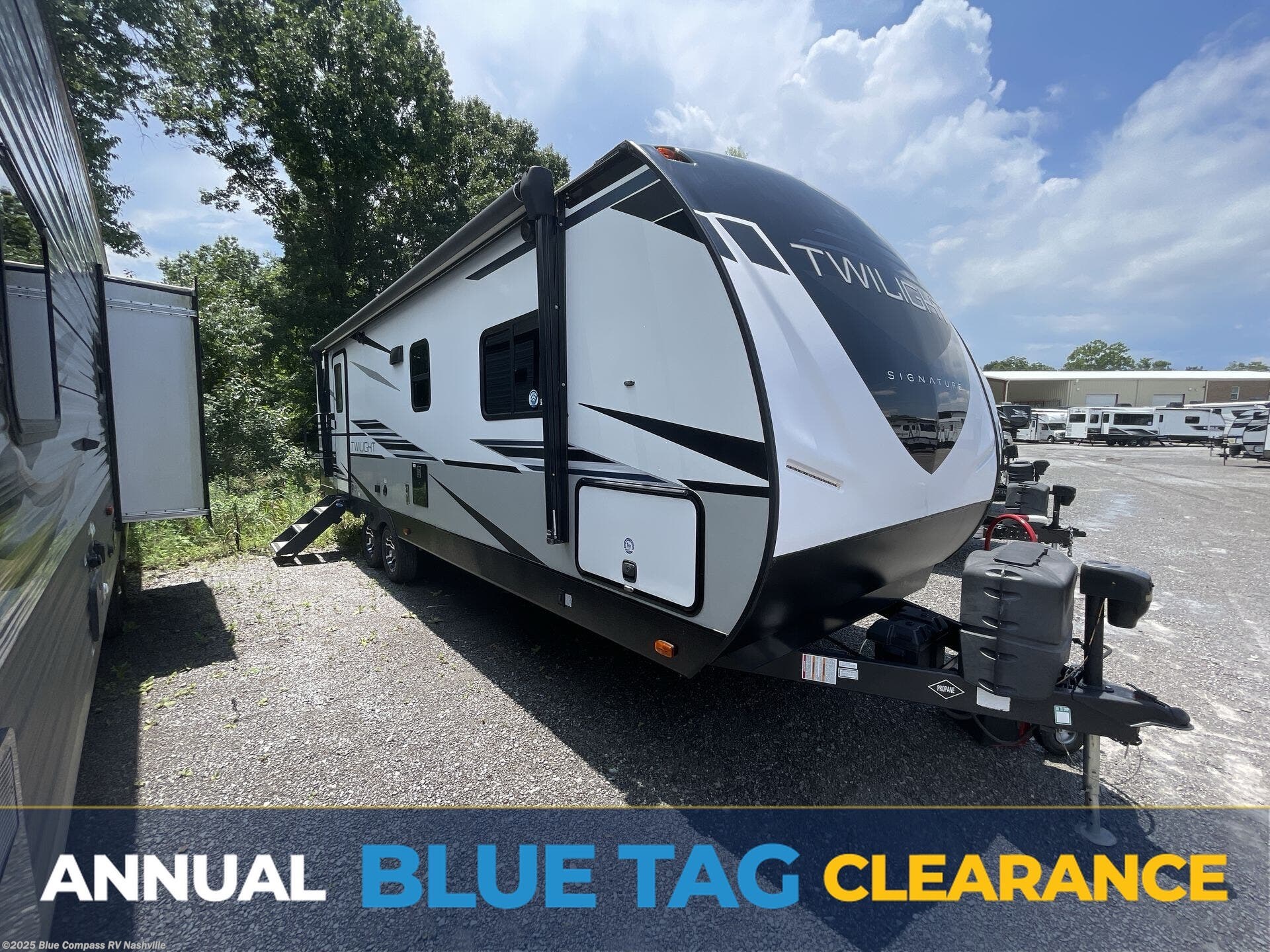 Email now about this 2022 Cruiser RV Twilight Signature TWS 2620! Used 2022 Cruiser RV Twilight Signature TWS 2620 available in Lebanon, Tennessee