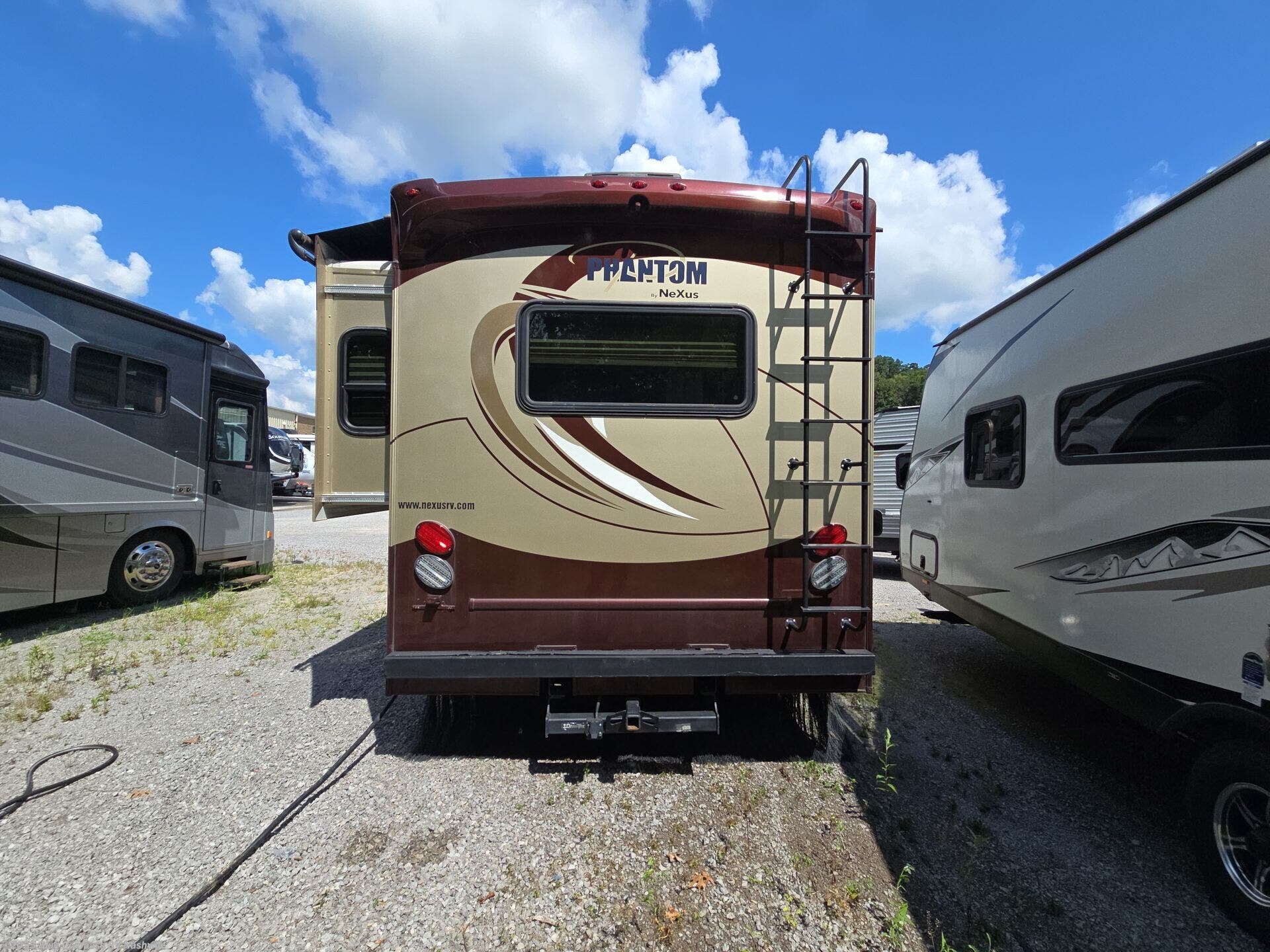 Call now about this 2018 Nexus Phantom 32SC! 2018 Nexus Phantom 32SC - Used Super C For Sale by Blue Compass RV Nashville in Lebanon, Tennessee