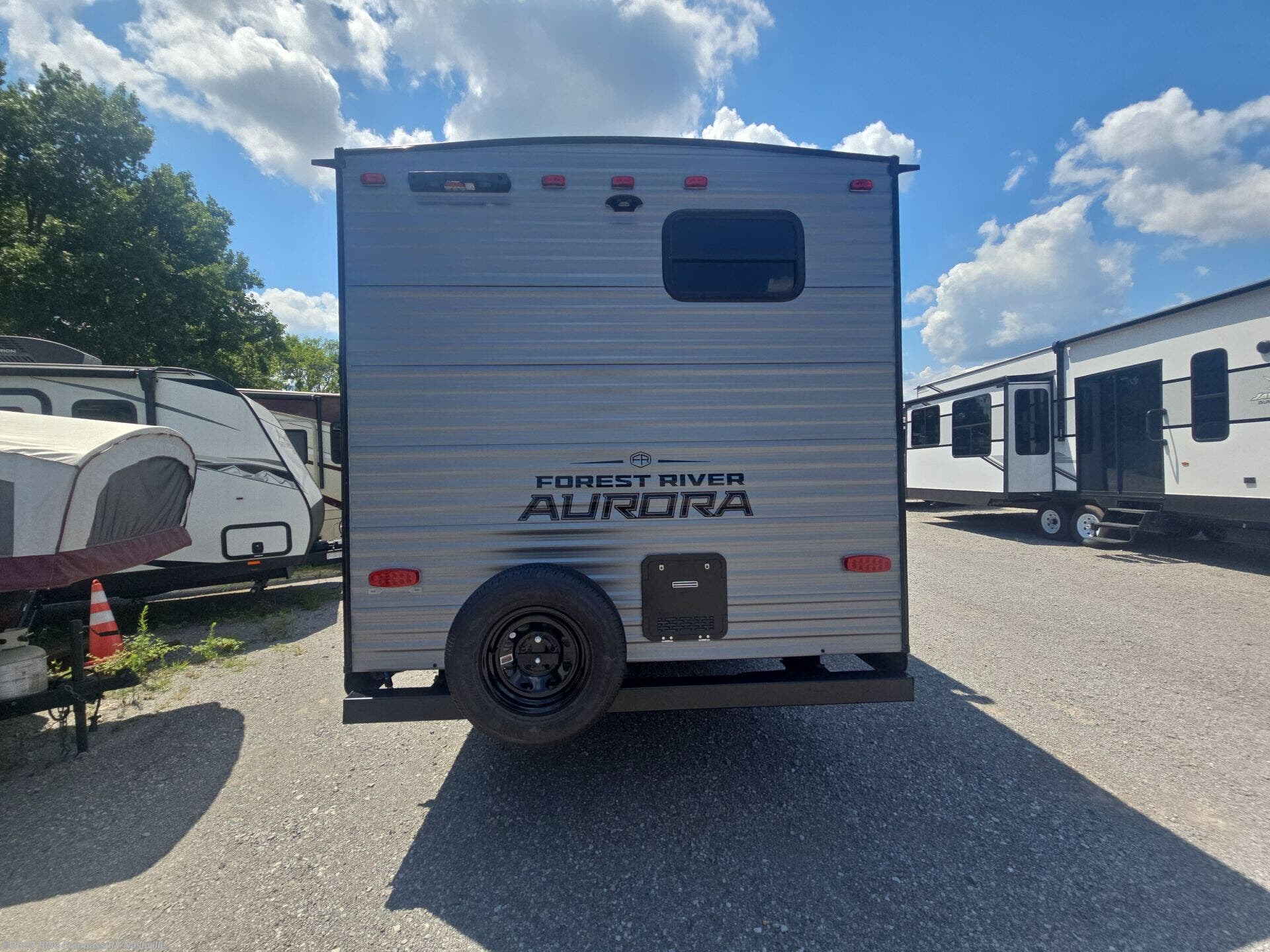 Contact us now about this 2026 Forest River Aurora Light 26BH! 2026 Aurora Light 26BH by Forest River from Blue Compass RV Nashville in Lebanon, Tennessee