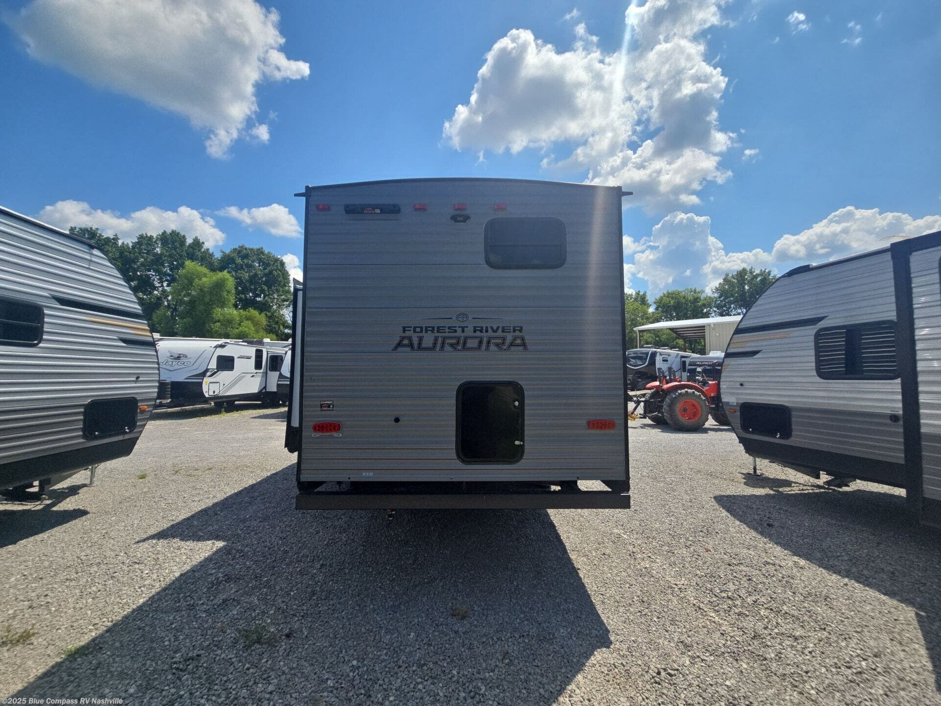 Contact us now about this 2026 Forest River Aurora Light 26BHS! 2026 Aurora Light 26BHS by Forest River from Blue Compass RV Nashville in Lebanon, Tennessee