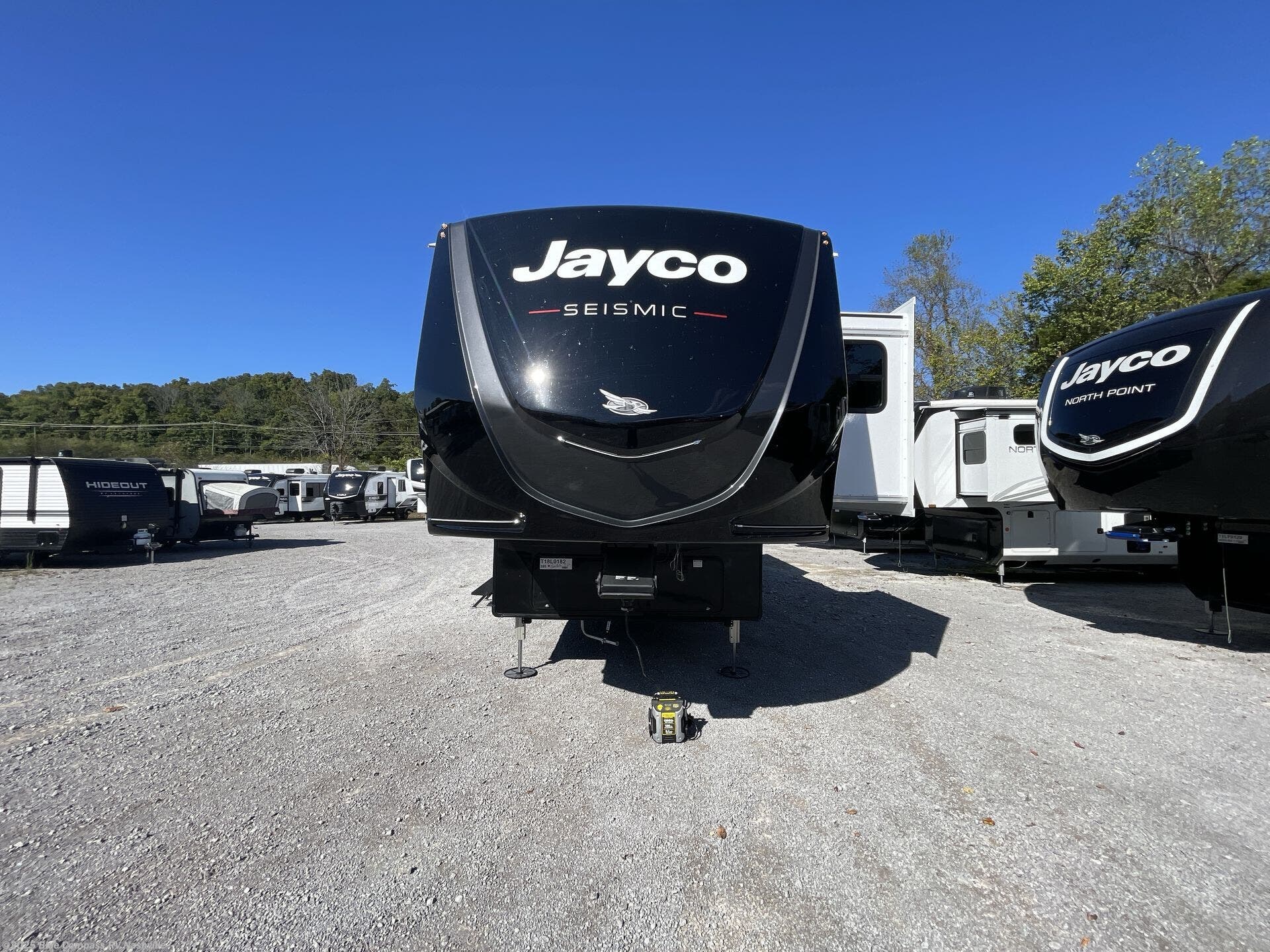 New 2026 Jayco Seismic 395 available in Lebanon, Tennessee