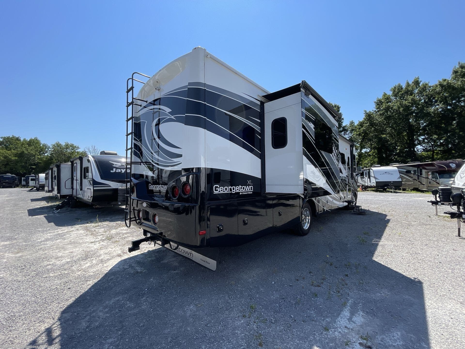 Used 2019 Forest River Georgetown 369XL available in Lebanon, Tennessee