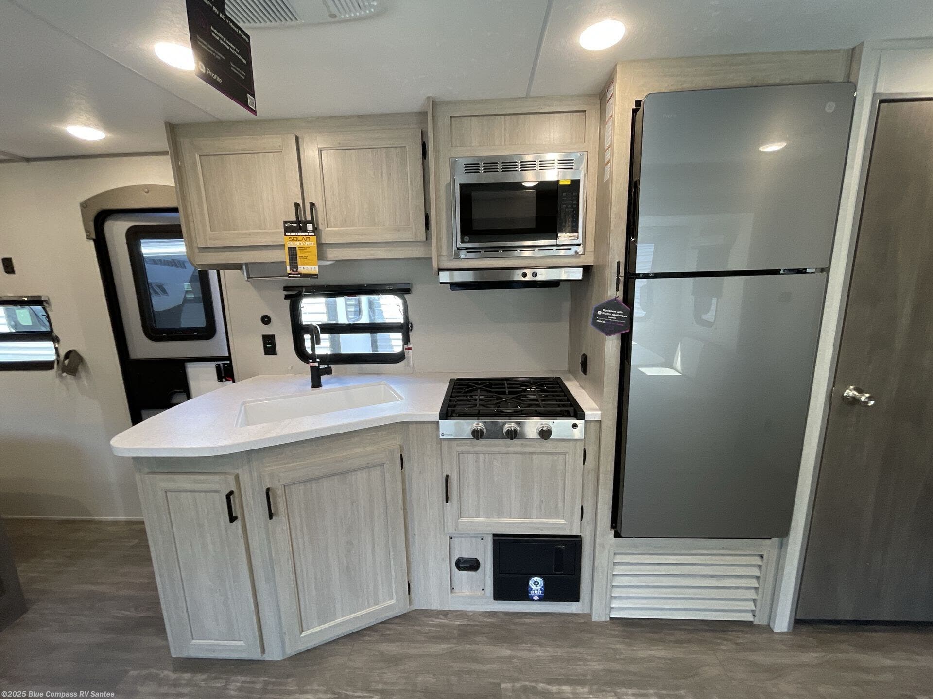 New 2026 Forest River Aurora Light 26BHS available in Santee, California