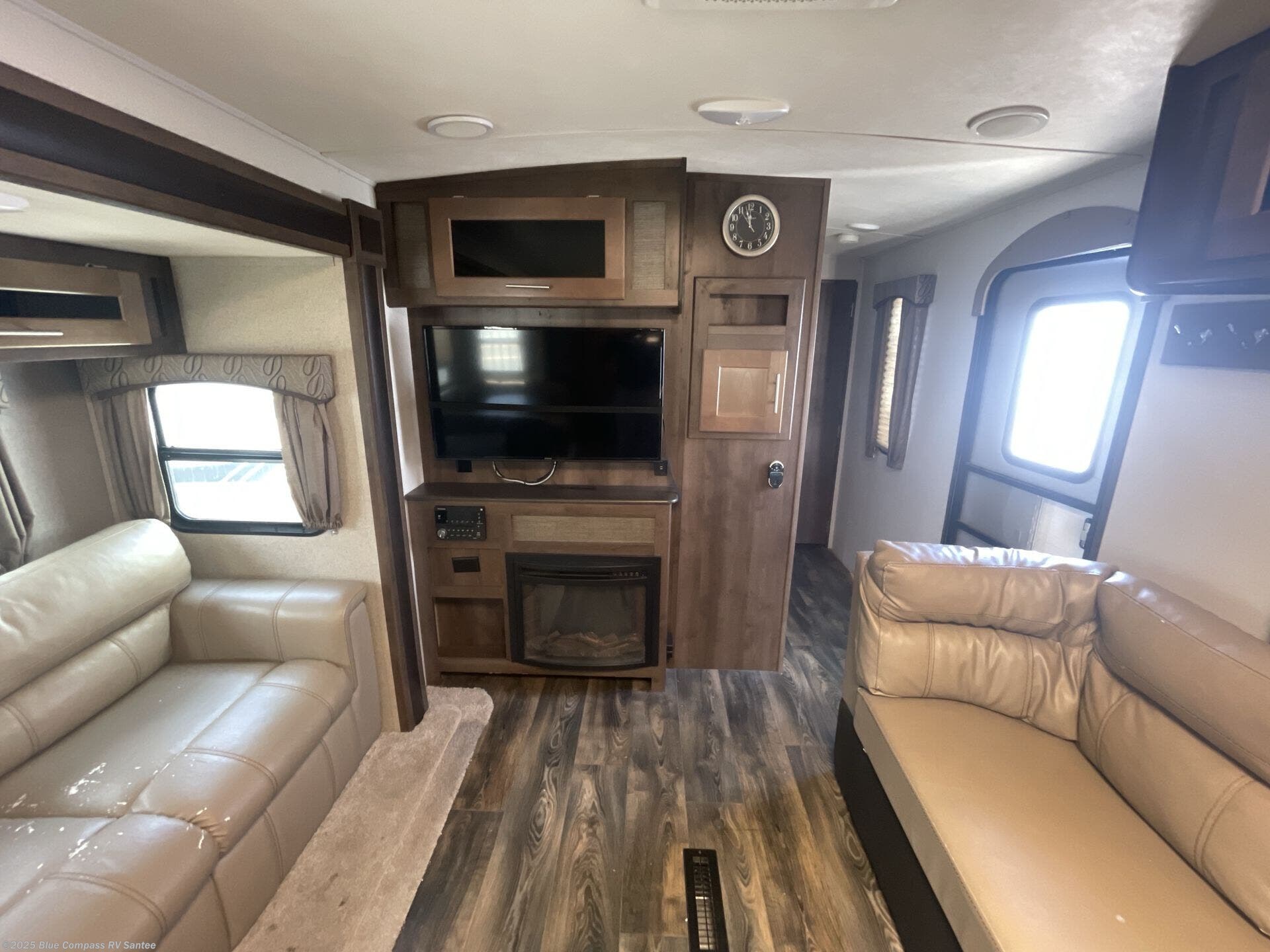 Email now about this 2018 Forest River Wildcat Maxx 28RKX! Used 2018 Forest River Wildcat Maxx 28RKX available in Santee, California