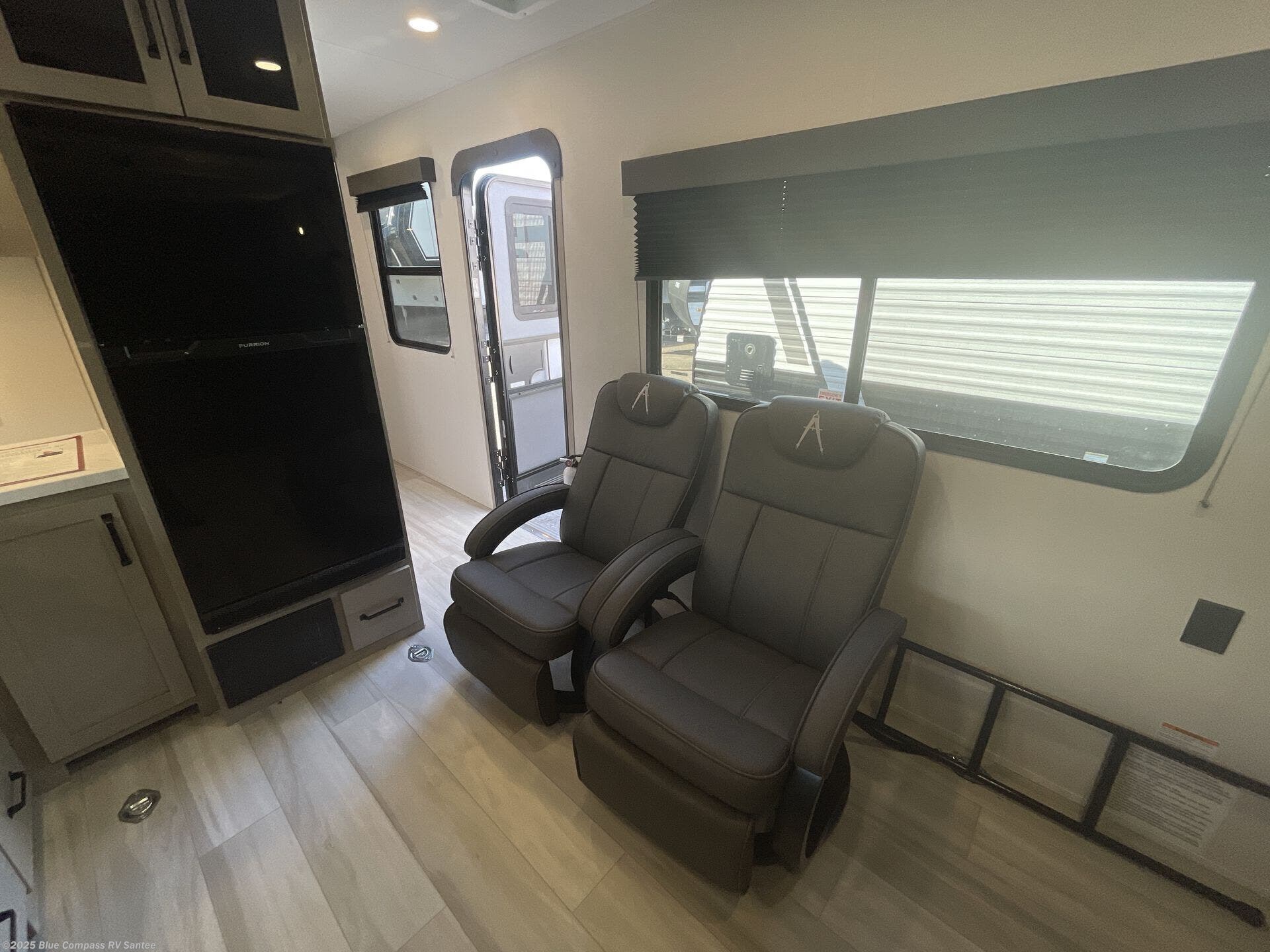 New 2026 Grand Design Momentum MAV 27MAV available in Santee, California
