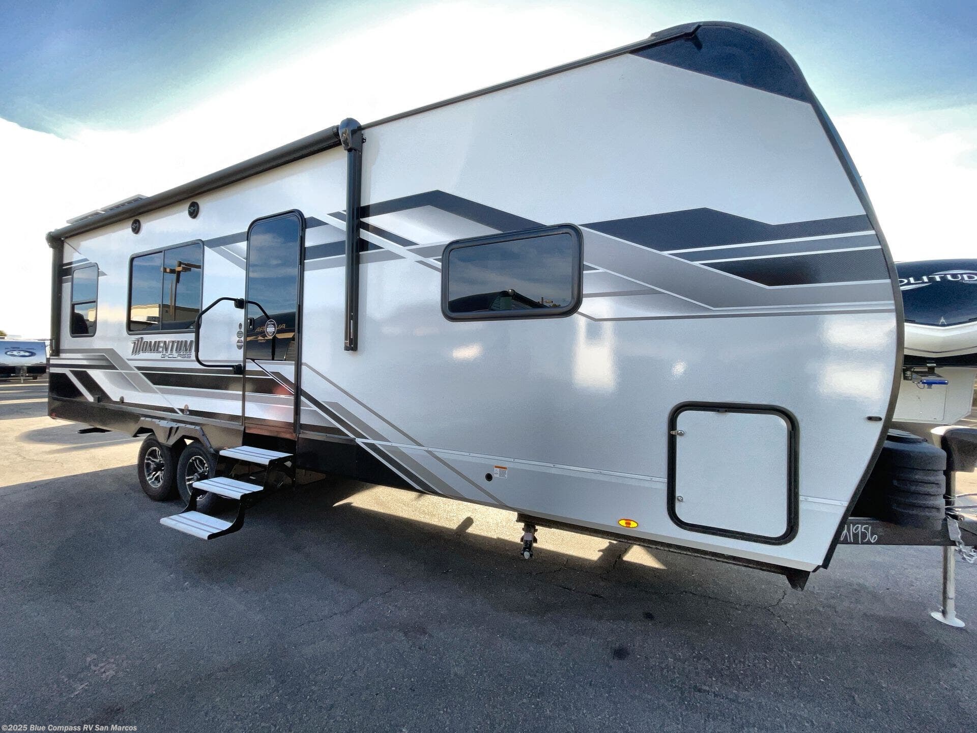 Contact us now about this 2025 Grand Design Momentum G-Class 27G! 2025 Momentum G-Class 27G by Grand Design from Blue Compass RV San Marcos in San Marcos, California