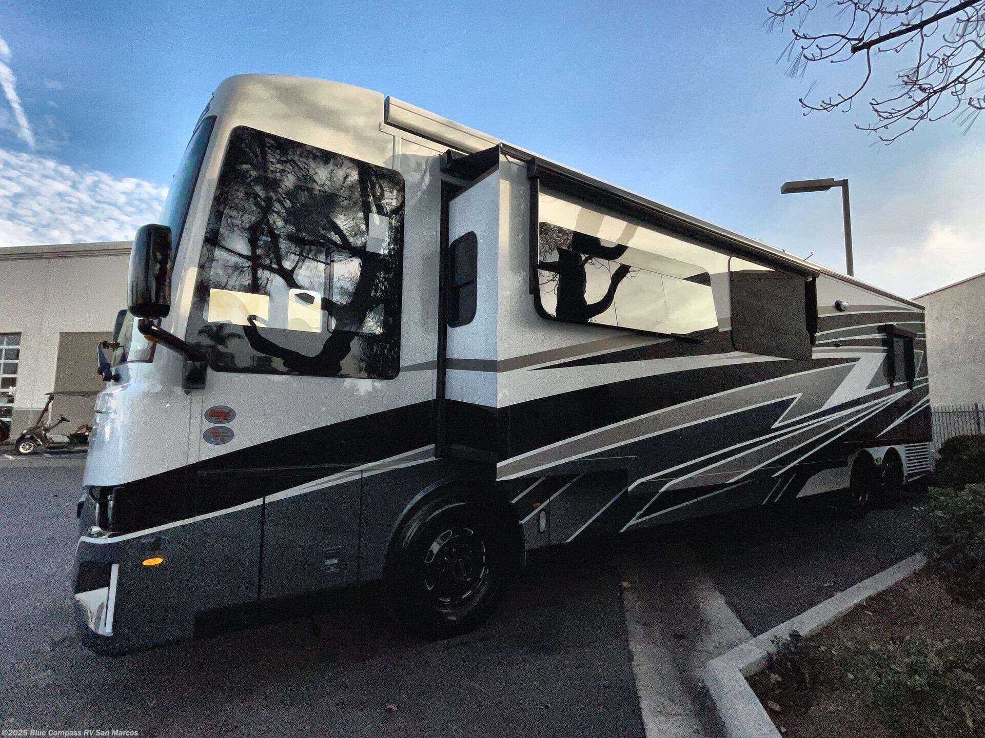 New 2025 Newmar Dutch Star 4369 available in San Marcos, California