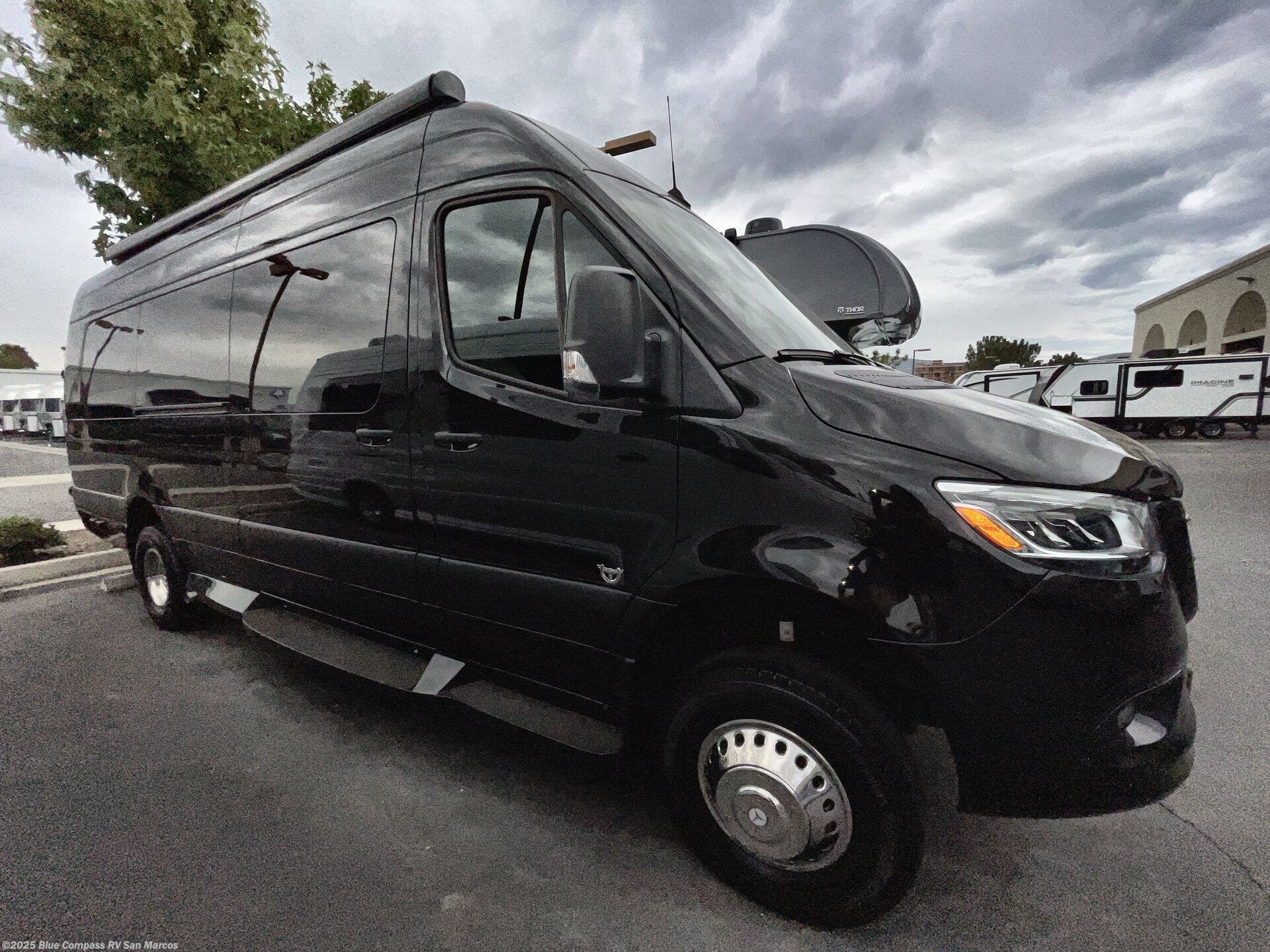 Call now about this 2024 Midwest Luxe Cruiser D6 AWD! 2024 Midwest Luxe Cruiser D6 AWD - Used Class B For Sale by Blue Compass RV San Marcos in San Marcos, California