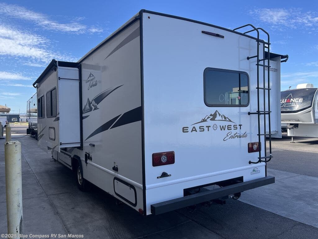 New 2025 East to West Entrada 2600DS available in San Marcos, California
