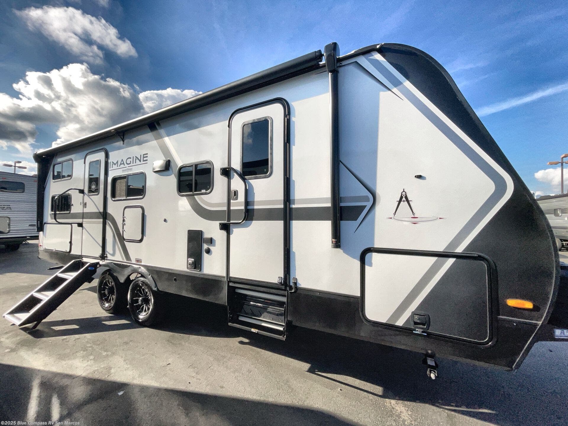 Contact us now about this 2026 Grand Design Imagine 2470BH! 2026 Imagine 2470BH by Grand Design from Blue Compass RV San Marcos in San Marcos, California
