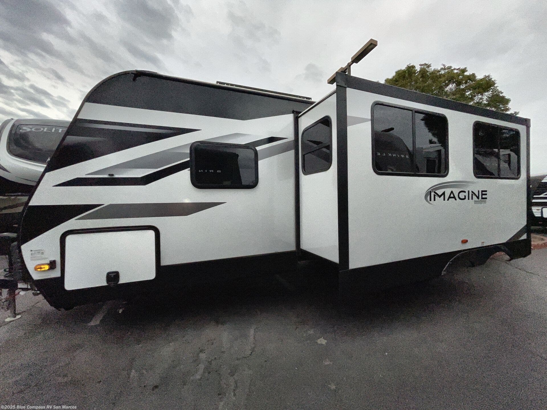 Used 2023 Grand Design Imagine 2800BH available in San Marcos, California