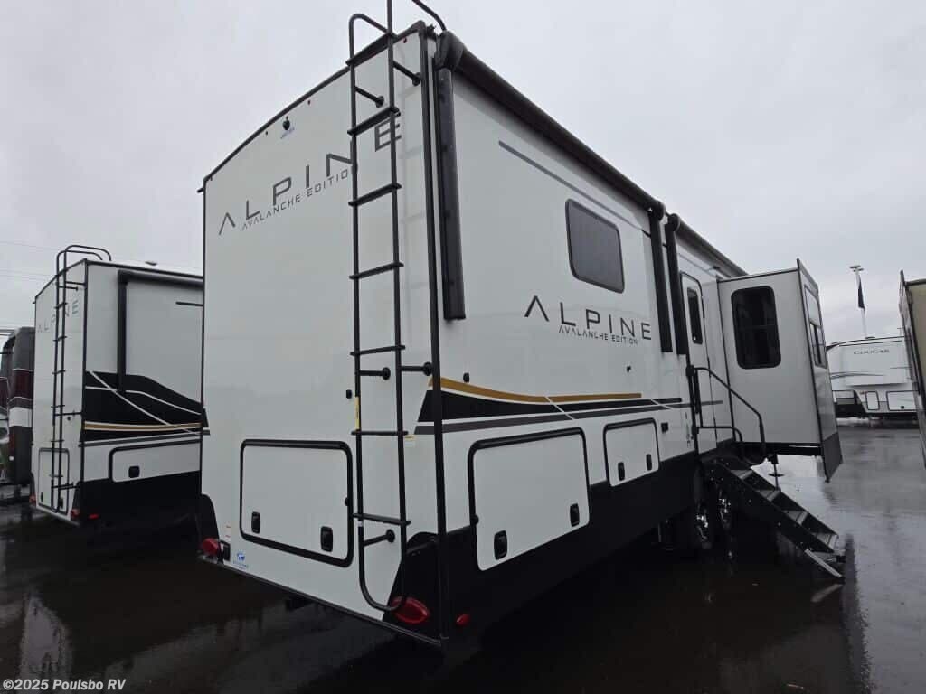 Contact us now about this 2025 Keystone Alpine Avalanche Edition 346FL! 2025 Alpine Avalanche Edition 346FL by Keystone from Poulsbo RV in Mount Vernon, Washington
