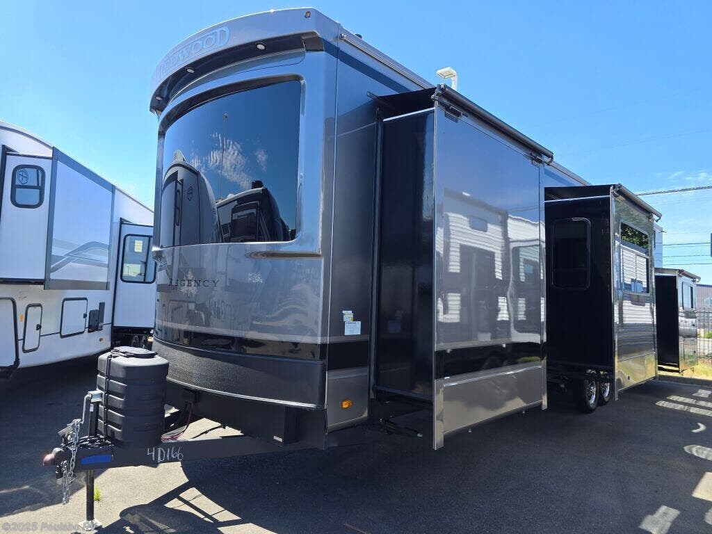 Contact us now about this 2025 CrossRoads Redwood Regency RW3881FKL! 2025 Redwood Regency RW3881FKL by CrossRoads from Poulsbo RV in Mount Vernon, Washington