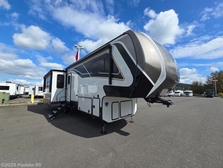 Email now about this 2025 Keystone Alpine Avalanche Edition 321RL! New 2025 Keystone Alpine Avalanche Edition 321RL available in Mount Vernon, Washington