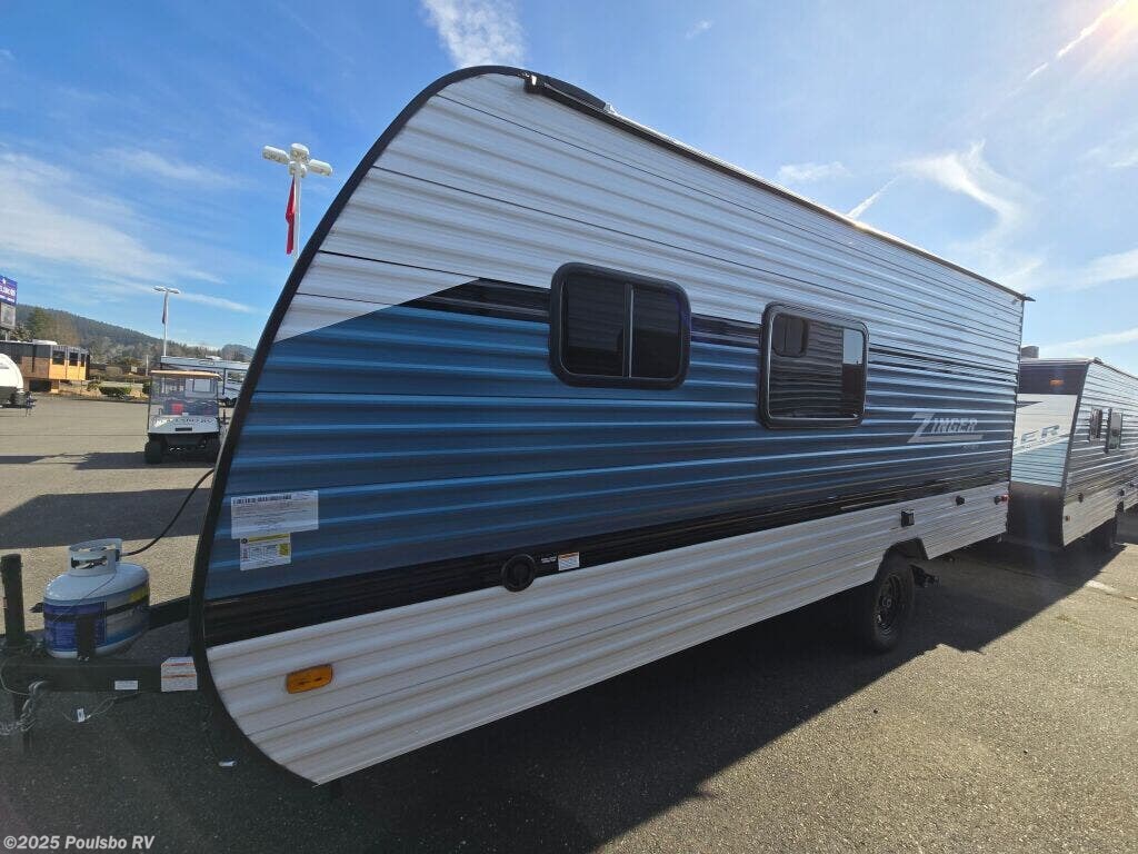 Contact us now about this 2025 CrossRoads Zinger Lite ZR18RK! 2025 Zinger Lite ZR18RK by CrossRoads from Poulsbo RV in Mount Vernon, Washington