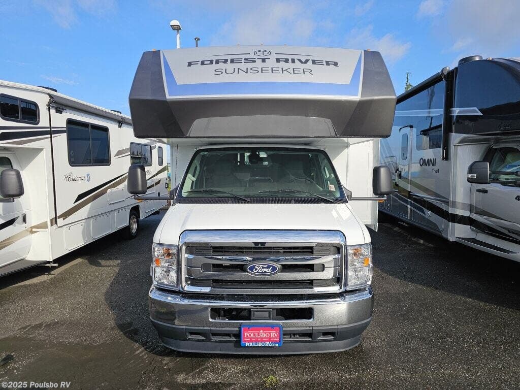 Call now about this 2026 Forest River Sunseeker Classic 2860DS! 2026 Forest River Sunseeker Classic 2860DS - New Class C For Sale by Poulsbo RV in Mount Vernon, Washington features Awning