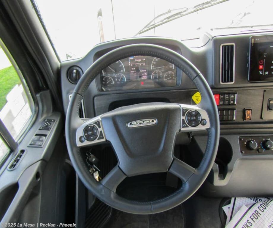 Contact us now about this 2026 Tiffin Allegro Bay 38BB! 2026 Allegro Bay 38BB by Tiffin from La Mesa | RecVan - Phoenix in Phoenix, Arizona