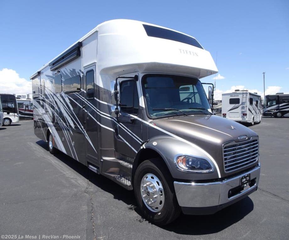 Email now about this 2025 Tiffin Allegro Bay 38AB! Used 2025 Tiffin Allegro Bay 38AB available in Phoenix, Arizona
