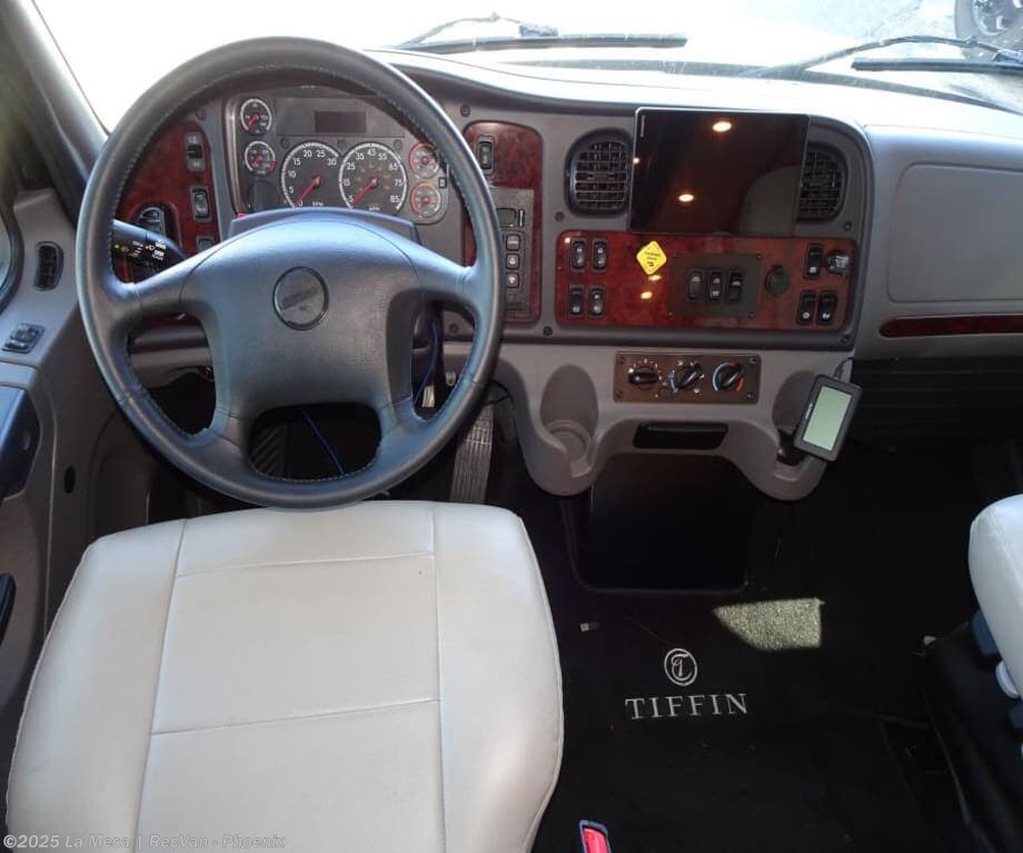 Call now about this 2025 Tiffin Allegro Bay 38AB! 2025 Tiffin Allegro Bay 38AB - Used Class C For Sale by La Mesa | RecVan - Phoenix in Phoenix, Arizona