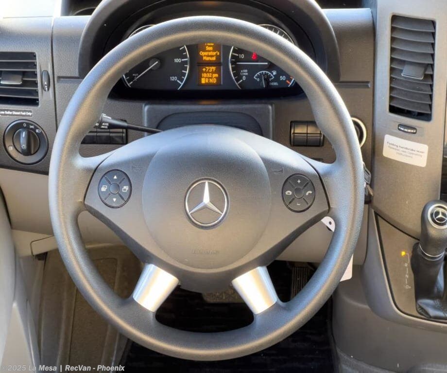 Contact us now about this 2018 Dynamax Corp ISATA S 24FW! 2018 ISATA S 24FW by Dynamax Corp from La Mesa | RecVan - Phoenix in Phoenix, Arizona