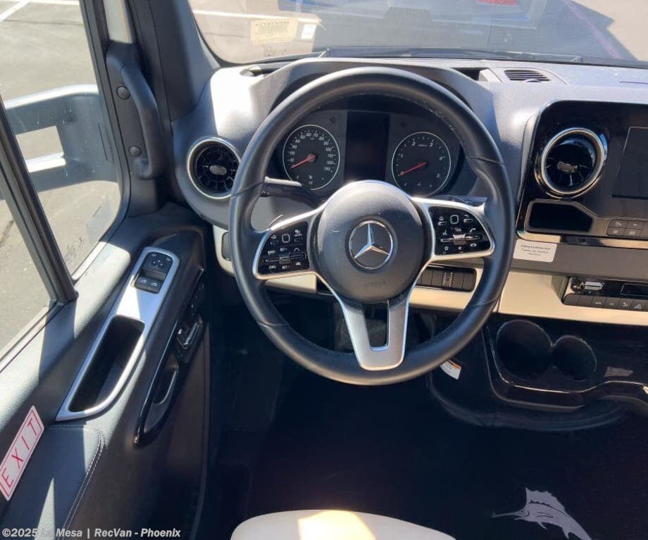 Contact us now about this 2022 Airstream Atlas MURPHY SUITE TB! 2022 Atlas MURPHY SUITE TB by Airstream from La Mesa | RecVan - Phoenix in Phoenix, Arizona