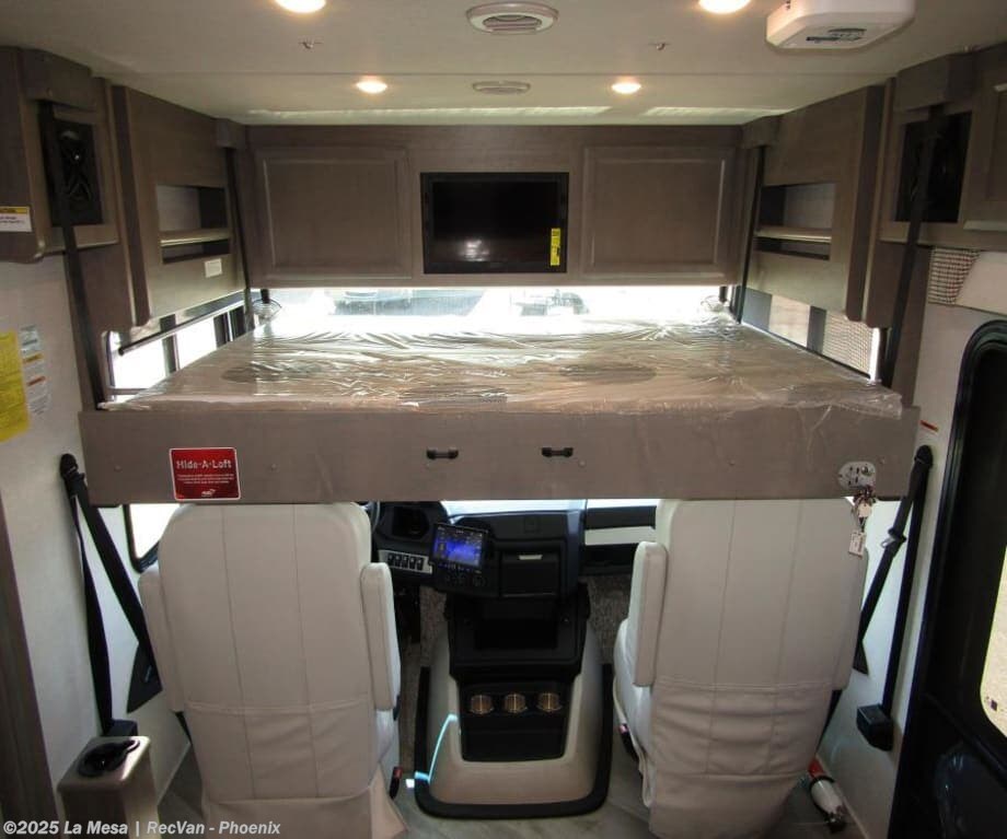 New 2025 Fleetwood Bounder 33C available in Phoenix, Arizona