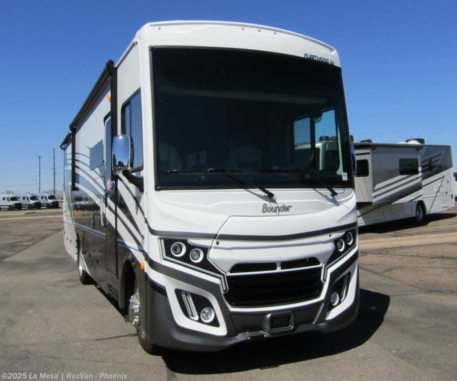Email now about this 2025 Fleetwood Bounder 33C! New 2025 Fleetwood Bounder 33C available in Phoenix, Arizona