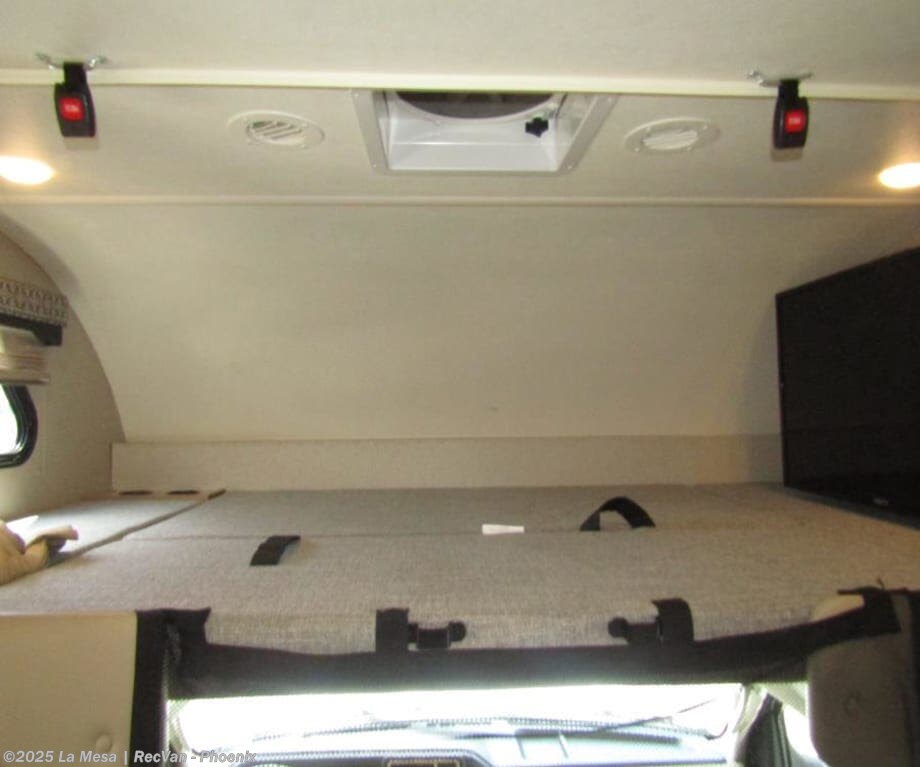 Used 2020 Thor Motor Coach FOURWINDS 27R available in Phoenix, Arizona