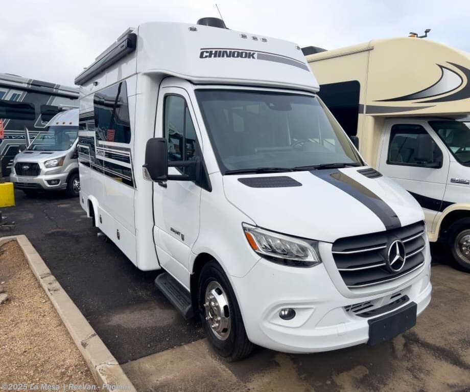 Email now about this 2024 Chinook SUMMITT SUMMITT SS! Used 2024 Chinook SUMMITT SUMMITT SS available in Phoenix, Arizona