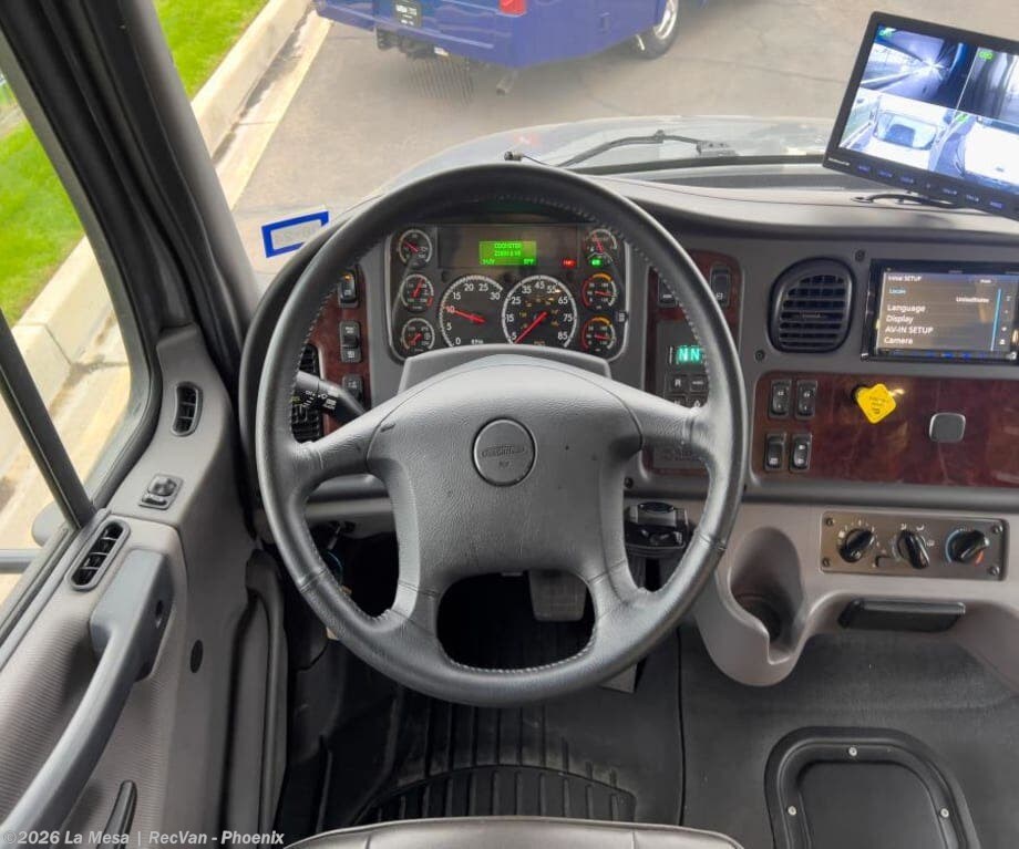 Contact us now about this 2022 Dynamax Corp Europa 31SS! 2022 Europa 31SS by Dynamax Corp from La Mesa | RecVan - Phoenix in Phoenix, Arizona