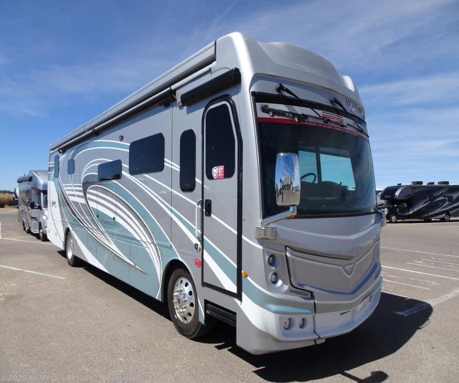 Email now about this 2025 Fleetwood Discovery LXE 40M-LXE! New 2025 Fleetwood Discovery LXE 40M-LXE available in Albuquerque, New Mexico