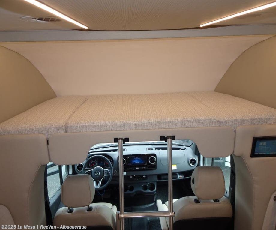 New 2026 Tiffin Wayfarer 25XRW available in Albuquerque, New Mexico