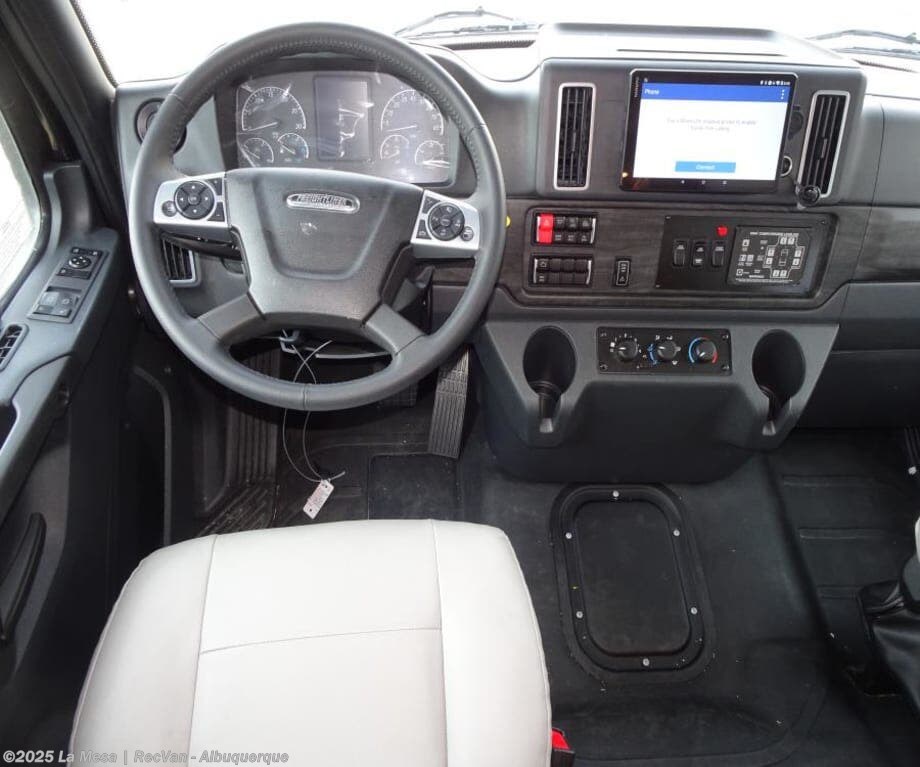 Call now about this 2026 Tiffin Allegro Bay 38BB! 2026 Tiffin Allegro Bay 38BB - New Class C For Sale by La Mesa | RecVan - Albuquerque in Albuquerque, New Mexico