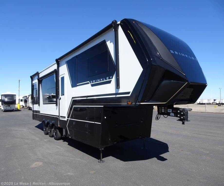 Email now about this 2026 Brinkley RV Model G 3250! New 2026 Brinkley RV Model G 3250 available in Albuquerque, New Mexico