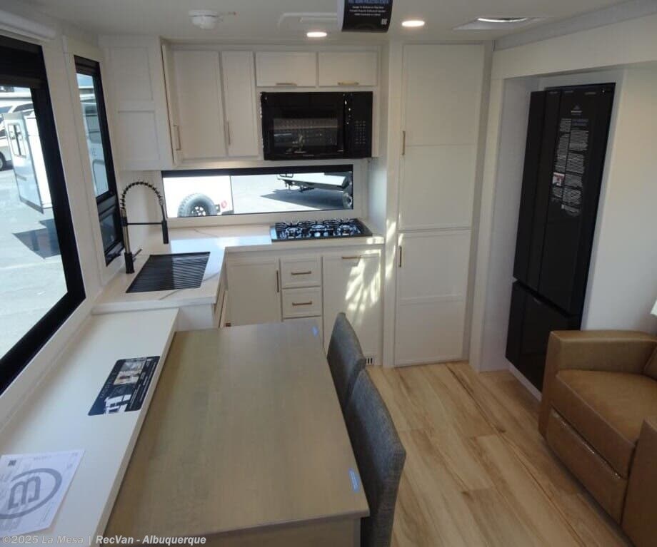 Call now about this 2026 Brinkley RV Model I 275! 2026 Brinkley RV Model I 275 - New Travel Trailer For Sale by La Mesa | RecVan - Albuquerque in Albuquerque, New Mexico