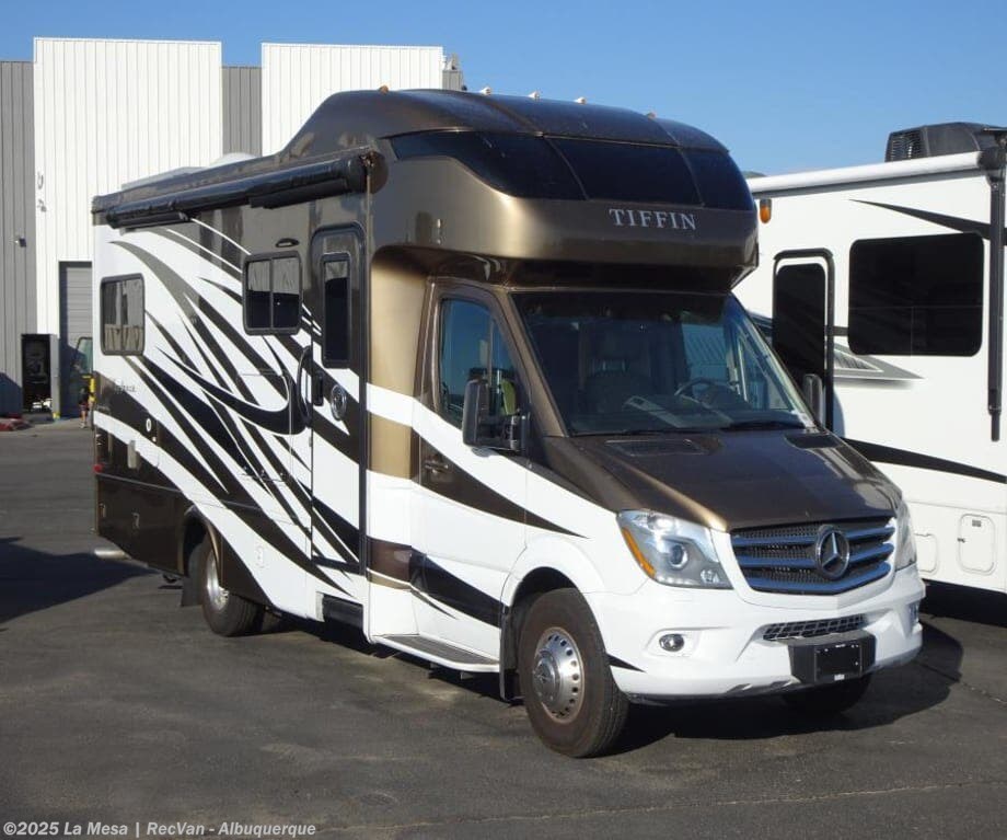 Email now about this 2018 Tiffin Wayfarer 24TW! Used 2018 Tiffin Wayfarer 24TW available in Albuquerque, New Mexico