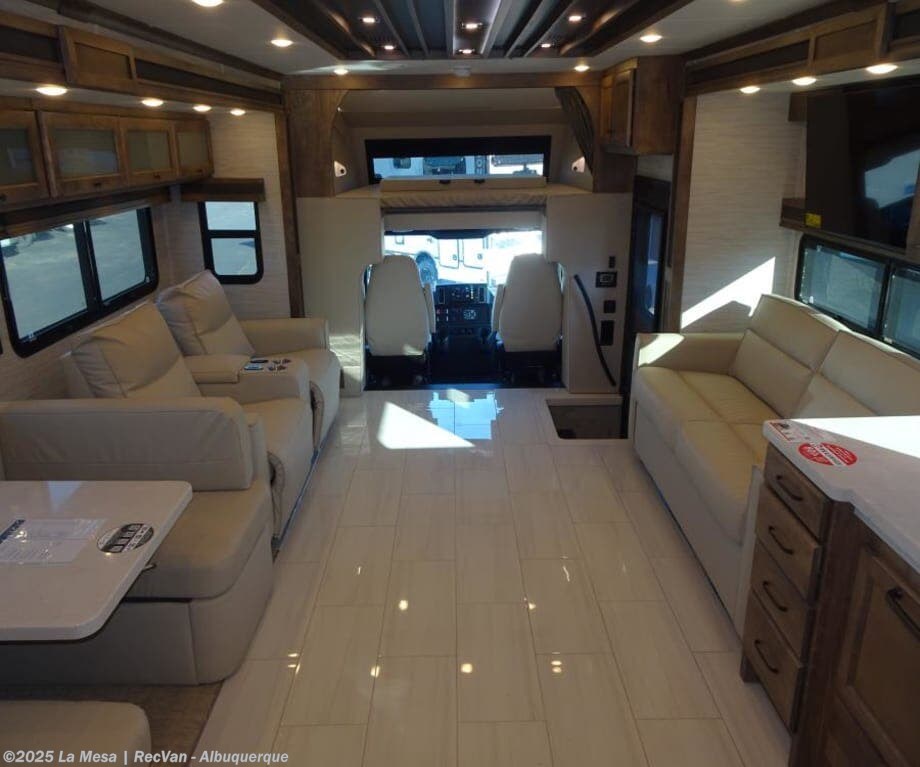 Contact us now about this 2026 Tiffin Allegro Bay 38AB! 2026 Allegro Bay 38AB by Tiffin from La Mesa | RecVan - Albuquerque in Albuquerque, New Mexico